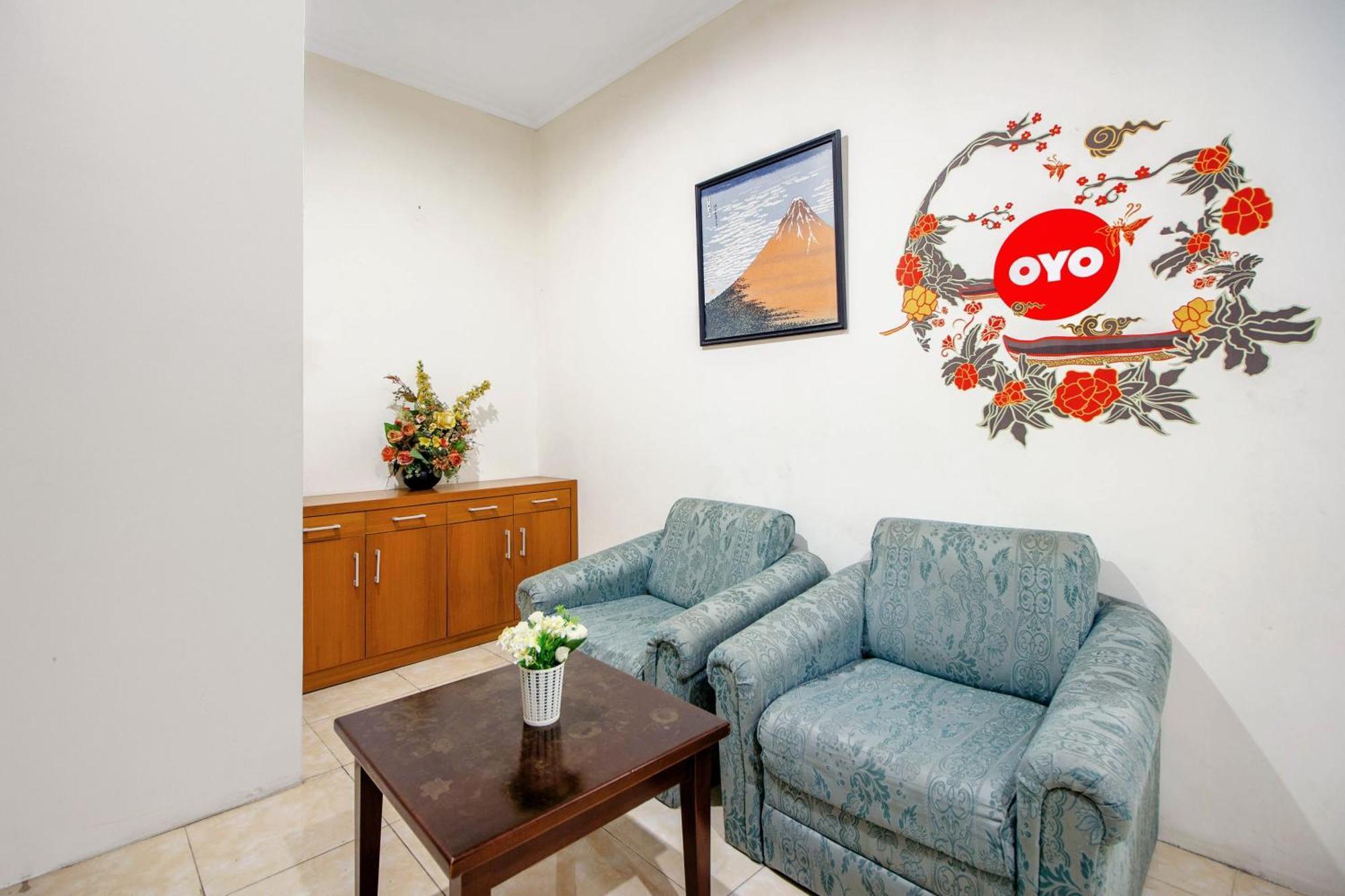 Super Oyo 250 De'Gadri Ndalem Hotel Jarakan Eksteriør billede